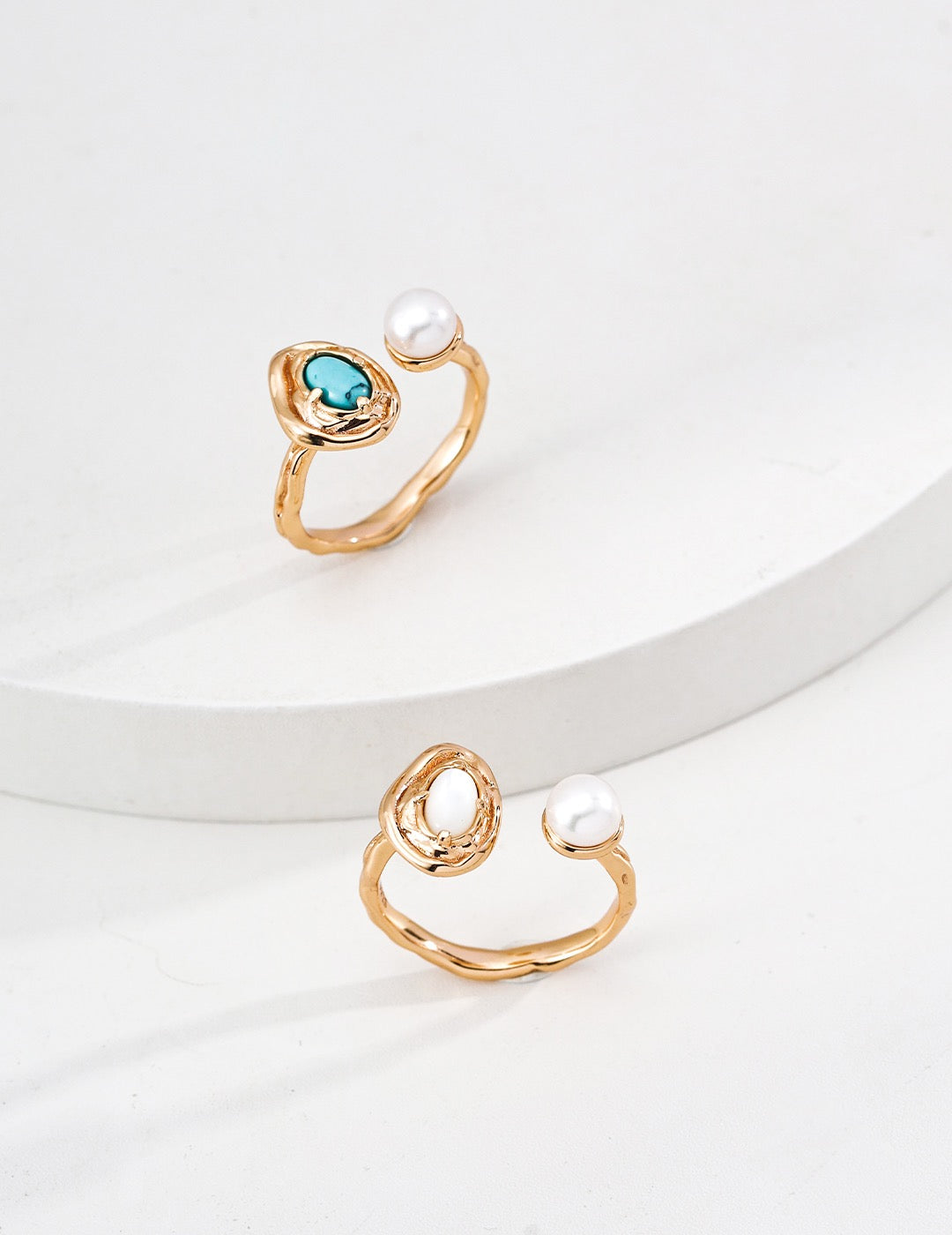 Molten Pearl Oval Ring