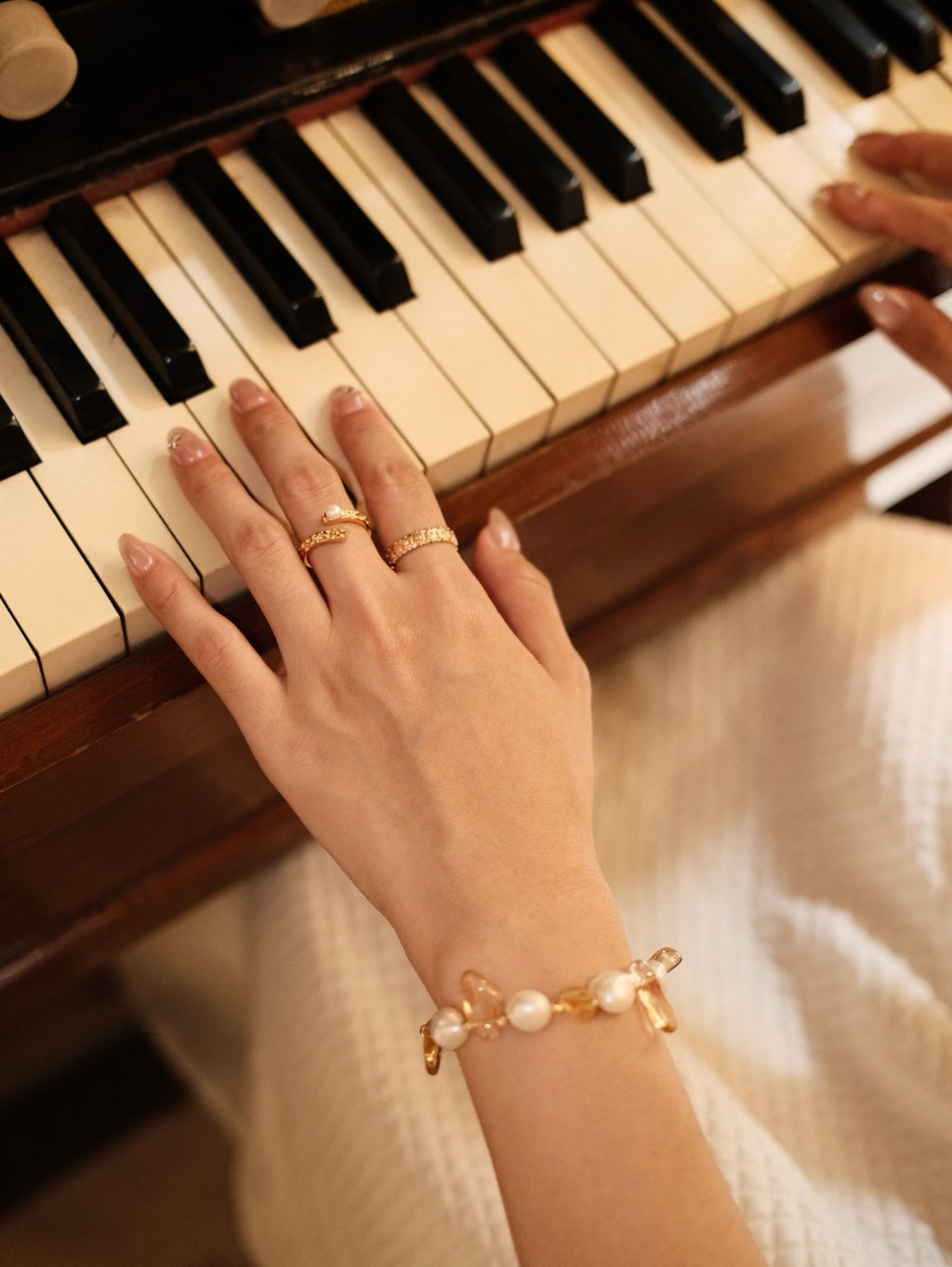 Golden Hour Pearl Bracelet