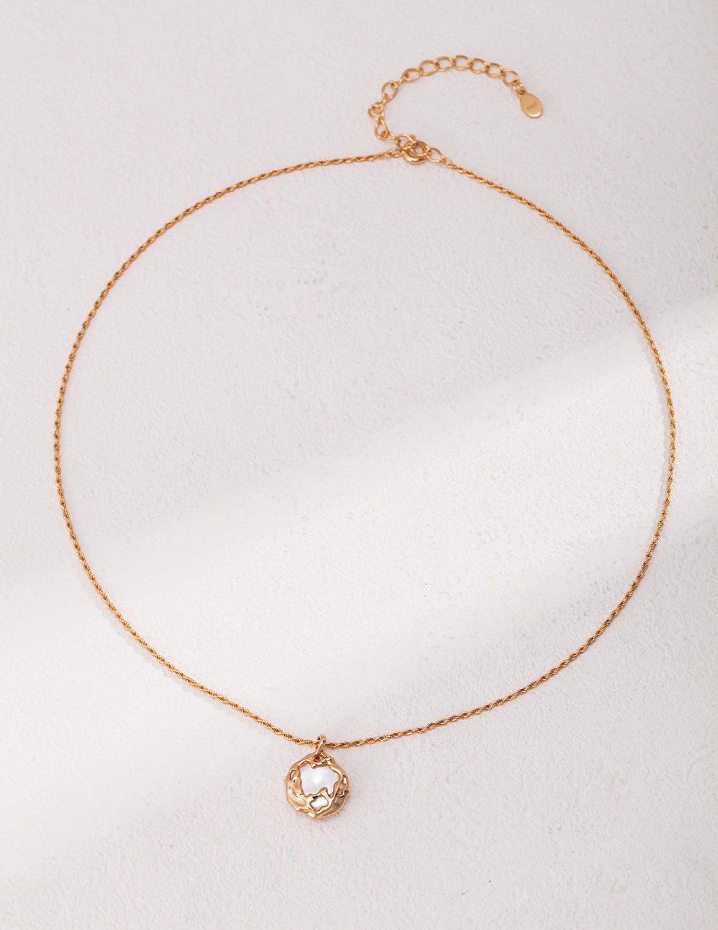 Wild Vine Pearl Necklace