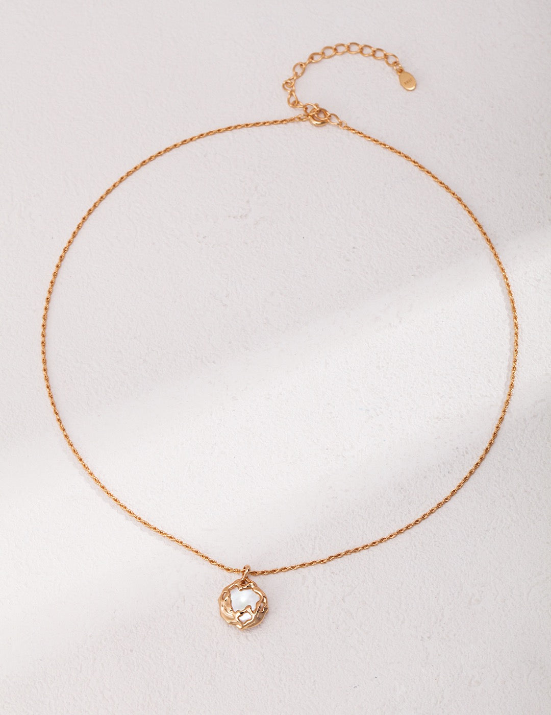 Wild Vine Pearl Necklace