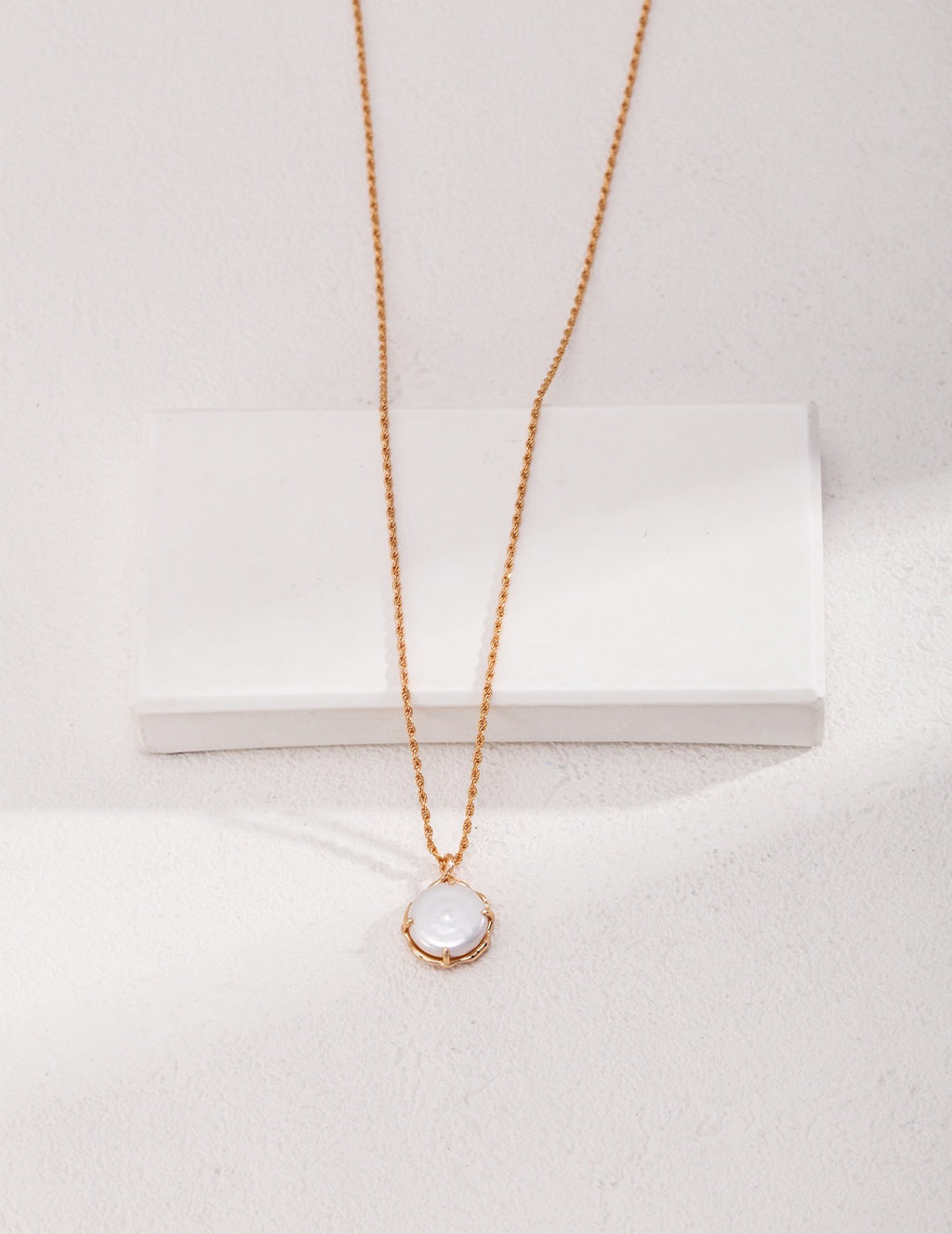 Wild Vine Pearl Necklace