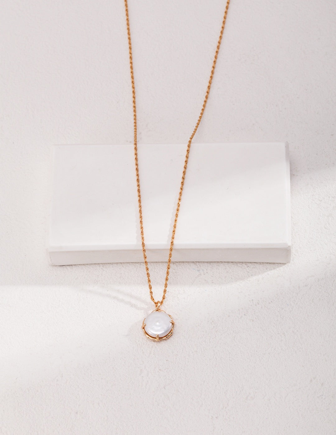 Wild Vine Pearl Necklace