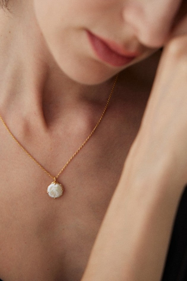 Wild Vine Pearl Necklace